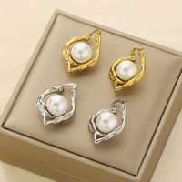 1 Pair Simple Style Geometric Plating 304 Stainless Steel 贝壳珠 18K Gold Plated Ear Studs main image 7