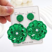 1 Pair Elegant Sweet Solid Color Beaded Beaded Sequin Nonwoven Drop Earrings main image 4