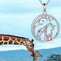 Artistic Animal Giraffe Alloy Inlay Rhinestones Silver Plated Women's Pendant Necklace main image 5