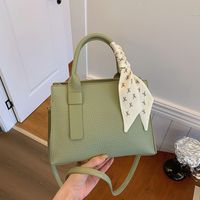 Frau Mittel Pu-Leder Einfarbig Basic Vintage-Stil Reißverschluss Umhängetasche sku image 5