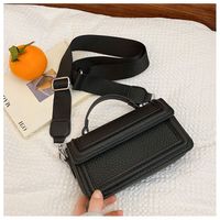 Women's Medium Pu Leather Solid Color Vintage Style Classic Style Flip Cover Crossbody Bag sku image 1