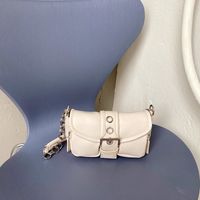 Women's Small Pu Leather Solid Color Vintage Style Classic Style Magnetic Buckle Underarm Bag main image 3