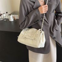 Women's Pu Leather Clouds Classic Style Sewing Thread Flip Cover Shoulder Bag Chain Bag sku image 1