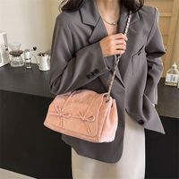 Women's Pu Leather Clouds Classic Style Sewing Thread Flip Cover Shoulder Bag Chain Bag sku image 2