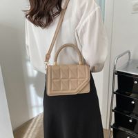 Women's Medium Pu Leather Solid Color Lingge Streetwear Flip Cover Crossbody Bag main image 4
