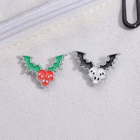 Cartoon Style Cute Cowboy Style Animal Bat Skull Alloy Stamping Stoving Varnish Women's Brooches main image 7