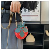 Women's Medium Pu Leather Strawberry Cute Zipper Circle Bag main image 4