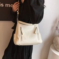 Women's Medium Pu Leather Solid Color Basic Classic Style Sewing Thread Zipper Underarm Bag sku image 4
