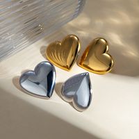 1 Pair Modern Style Classic Style Commute Heart Shape Solid Color Plating 304 Stainless Steel 18K Gold Plated Ear Studs main image 1