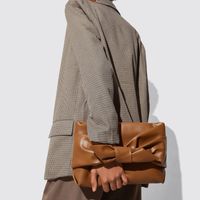 Women's Medium Pu Leather Solid Color Bow Knot Elegant Vintage Style Zipper Clutch Bag main image 4