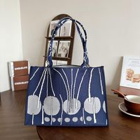 Women's Large Polyester Geometric Classic Style Open Tote Bag sku image 1