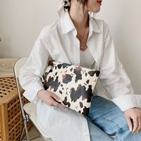 Women's Small Pu Leather Cows Zebra Leopard Vintage Style Classic Style Square Zipper Clutch Bag main image 4