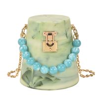 Women's Small Arylic Solid Color Elegant Vintage Style Beading Lock Clasp Crossbody Bag sku image 1