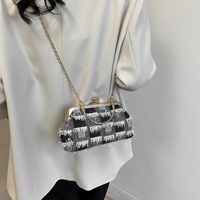 Women's Small Fabric Plaid Solid Color Elegant Vintage Style Clasp Frame Crossbody Bag main image 6