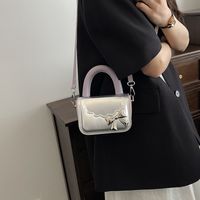 Women's Small Pu Leather Color Block Solid Color Vintage Style Streetwear Bowknot Magnetic Buckle Crossbody Bag main image 5
