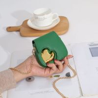 Women's Mini Pu Leather Heart Shape Solid Color Basic Magnetic Buckle Crossbody Bag sku image 3
