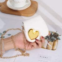 Women's Mini Pu Leather Heart Shape Solid Color Basic Magnetic Buckle Crossbody Bag sku image 4