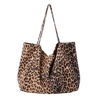 Women's Large Flannel Leopard Streetwear Open Tote Bag main image 3