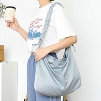 Women's Large Nylon Solid Color Basic Classic Style Zipper Crossbody Bag main image 1