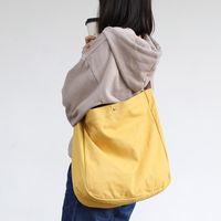 Women's Large Canvas Solid Color Basic Classic Style Magnetic Buckle Canvas Bag main image 3
