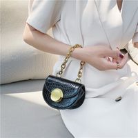 Women's Mini Pu Leather Solid Color Vintage Style Classic Style Square Lock Clasp Saddle Bag main image 5