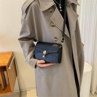 Women's Small Pu Leather Solid Color Streetwear Lock Clasp Square Bag main image 2