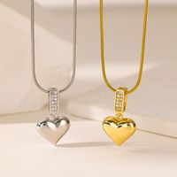 Wholesale Cute Simple Style Commute Heart Shape 304 Stainless Steel Inlay 18K Gold Plated Artificial Rhinestones Pendant Necklace main image 1