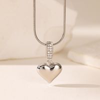 Wholesale Cute Simple Style Commute Heart Shape 304 Stainless Steel Inlay 18K Gold Plated Artificial Rhinestones Pendant Necklace main image 5