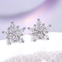 1 Pair Basic Modern Style Classic Style Snowflake Inlay Copper Zircon Ear Studs main image 1