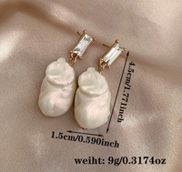1 Pair Elegant Baroque Style Modern Style Irregular Inlay Arylic Alloy Artificial Pearls Zircon Drop Earrings Ear Cuffs main image 2