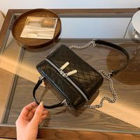Women's Medium Pu Leather Solid Color Vintage Style Classic Style Sewing Thread Zipper Crossbody Bag main image 4