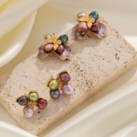 1 Pair Baroque Style Romantic Flower Inlay Copper Zinc Alloy Freshwater Pearl 18K Gold Plated Ear Studs main image 4