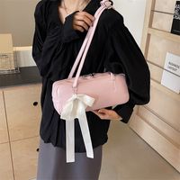 Women's Medium Pu Leather Solid Color Basic Classic Style Sewing Thread Cylindrical Zipper Underarm Bag main image video