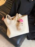 Mujeres Grande Cuero Sintético Color Sólido Básico Estilo Clásico Hilo De Coser Hebilla Magnética Bolso De Mano main image 1