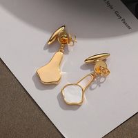 1 Pair Simple Style Classic Style Pentagon Geometric Polishing Plating Metal Copper Brass Gold Plated Dangling Earrings main image 4