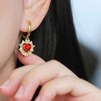 1 Pair French Style Sweet Heart Shape Inlay Alloy Artificial Pearls Rhinestones Gold Plated Drop Earrings main image 5