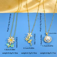Copper Elegant Shiny Plating Inlay Sunflower Artificial Pearls Zircon Pendant Necklace main image 9