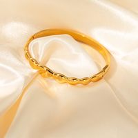 304 Stainless Steel Gold Plated Casual Simple Style Commute Waves Solid Color Bangle main image 6