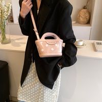 Women's Medium Pu Leather Solid Color Basic Classic Style Sewing Thread Zipper Bucket Bag main image 2