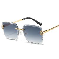 IG Style Gradient Color Diamond Women's Sunglasses sku image 8