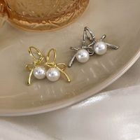 1 Pair Elegant Luxurious Bow Knot Patchwork Imitation Pearl Alloy Drop Earrings main image 4