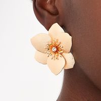1 Pair Elegant Sweet Artistic Flower Inlay Alloy Rhinestones Ear Studs main image 3