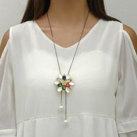 Wholesale Jewelry Sweet Shiny Flower Alloy Rhinestones Pearl Plating Inlay Sweater Chain Long Necklace sku image 1