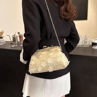 Women's Medium Pu Leather Gauze Flower Elegant Vintage Style Clasp Frame Crossbody Bag sku image 1