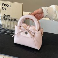 Women's Small Pu Leather Solid Color Vintage Style Classic Style Bowknot Square Flip Cover Crossbody Bag main image 4