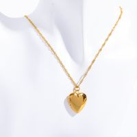201 Stainless Steel 304 Stainless Steel Gold Plated Modern Style Classic Style Heart Shape Pendant Necklace main image 5