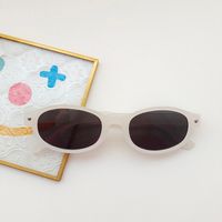 Décontractée Mignon Bloc De Couleur Résine Cadre Ovale Plein Cadre Enfants Lunettes De Soleil sku image 1