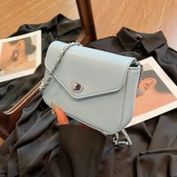 Women's Medium Pu Leather Solid Color Vintage Style Classic Style Flip Cover Crossbody Bag main image 6