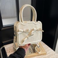 Femmes Moyen Faux Cuir Couleur Unie De Base Style Classique Fil À Coudre Fermeture Éclair Sac Bandoulière main image 6