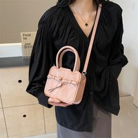 Femmes Moyen Faux Cuir Couleur Unie De Base Style Classique Fil À Coudre Fermeture Éclair Sac Bandoulière main image 5